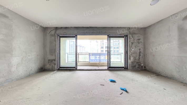 绿地公园里B组团二手房实景图