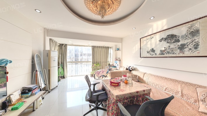 都市春天二手房实景图