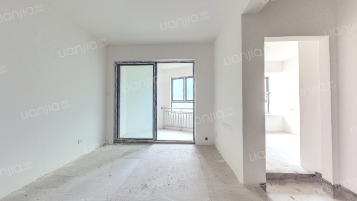 碚城江畔二手房实景图