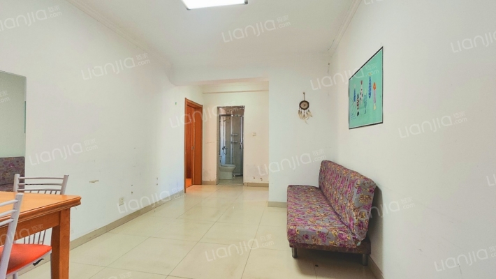 东秦新苑二手房实景图