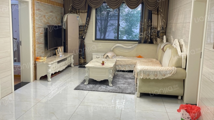 顾坝新苑A区二手房实景图