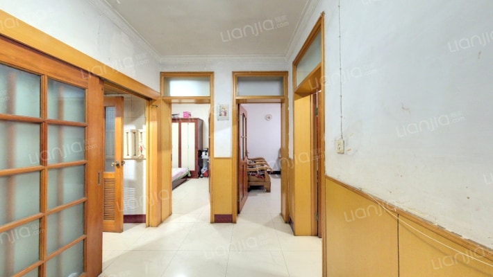 新石中路省四建二手房实景图