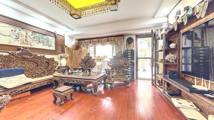 湖畔天下(别墅)二手房实景图