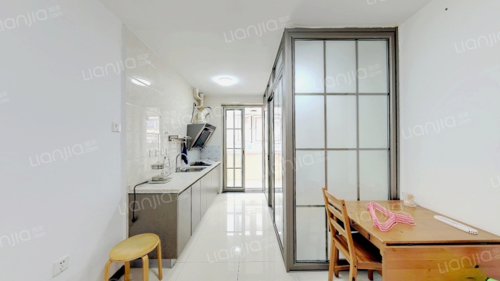 体校家属楼二手房实景图