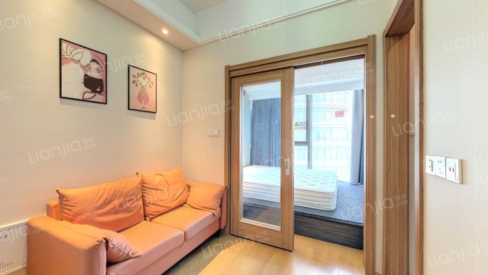 建邺吾悦广场二手房实景图