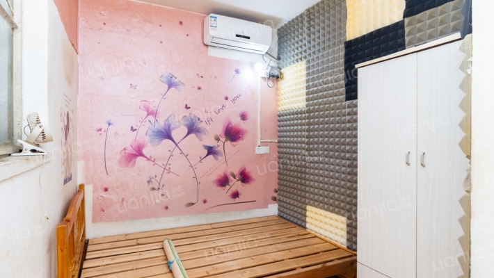 斜土路1220号二手房实景图