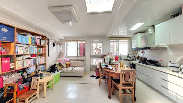 中联新村二手房实景图