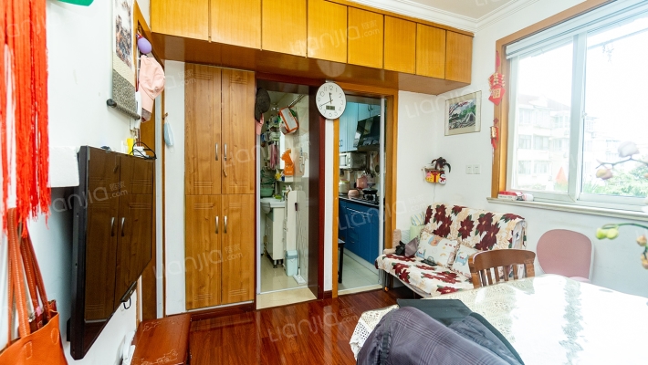 海三小区二手房实景图