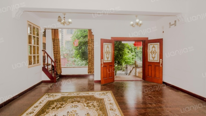 临河别墅二手房实景图