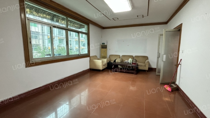 文艺路州农业局宿舍二手房实景图