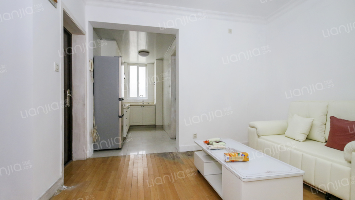 虹南公寓二手房实景图