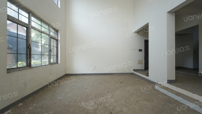 融创伊顿庄园三期二手房实景图