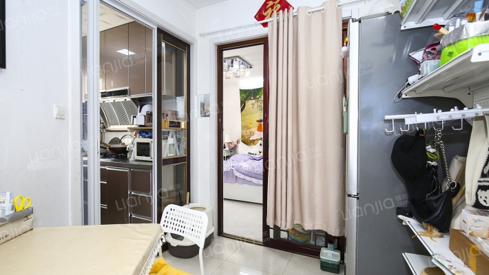 新北大楼二手房实景图