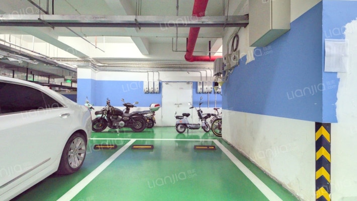 西山艺境2号院二手房实景图