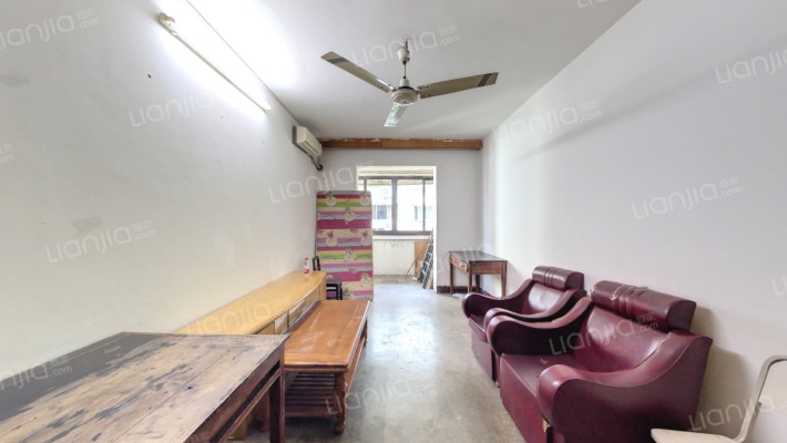 谢家湾正街92号二手房实景图