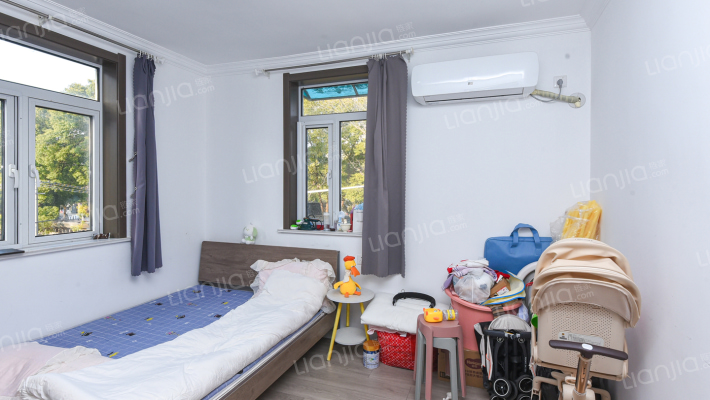 镇东新村二手房实景图