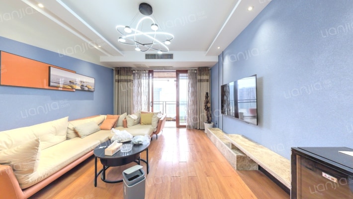 中渝滨江壹号C区二手房实景图