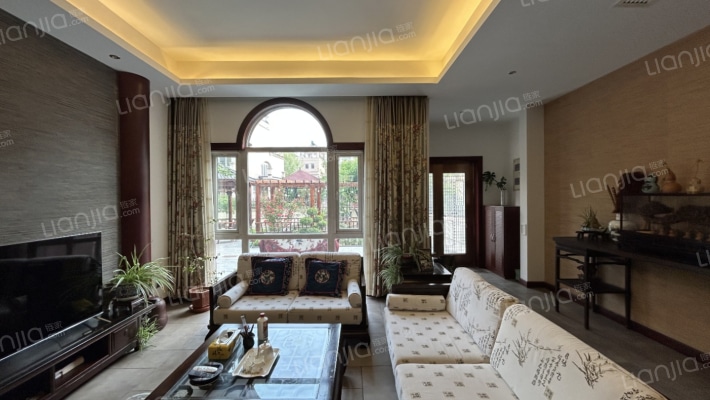 朗钜水镜天苑二手房实景图