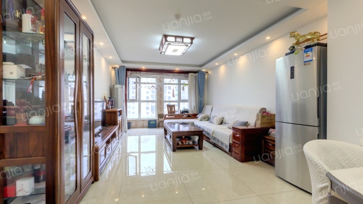 金泰丽湾悦栖山东区二手房实景图