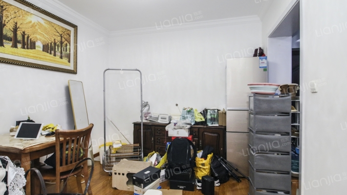 定西路1235弄二手房实景图