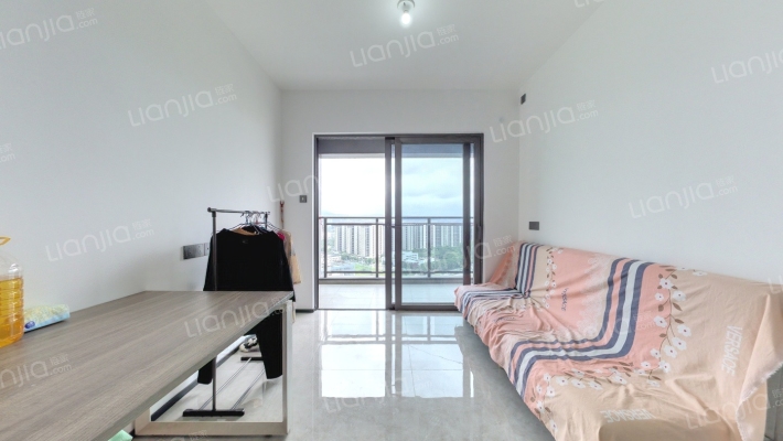 中建凤榕台二手房实景图