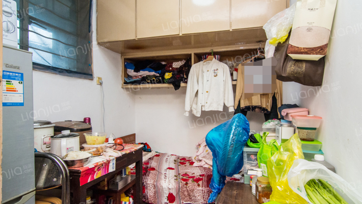 莘建一村二手房实景图