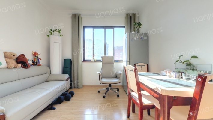 昱翔佳苑二手房实景图