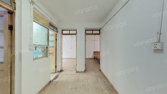 新德四村二手房实景图