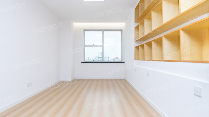 庐迅大厦二手房实景图