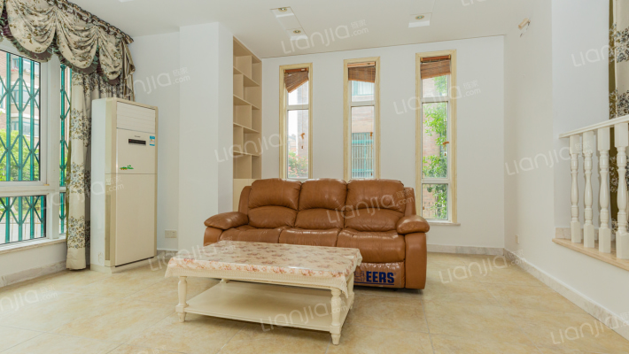 江山名洲阅江园二手房实景图