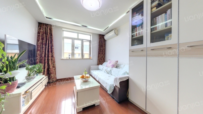 上钢六村二手房实景图