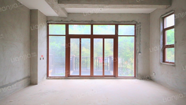 半岛1号四期二手房实景图