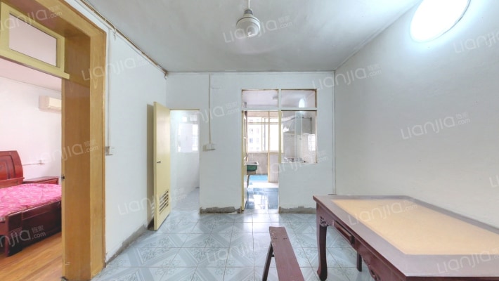 惠东里二手房实景图