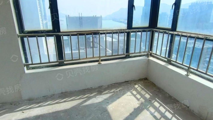 东城海岸海景复式电梯房 毛坯自由装修 视野开阔-阳台