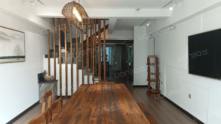 财富中心二手房实景图