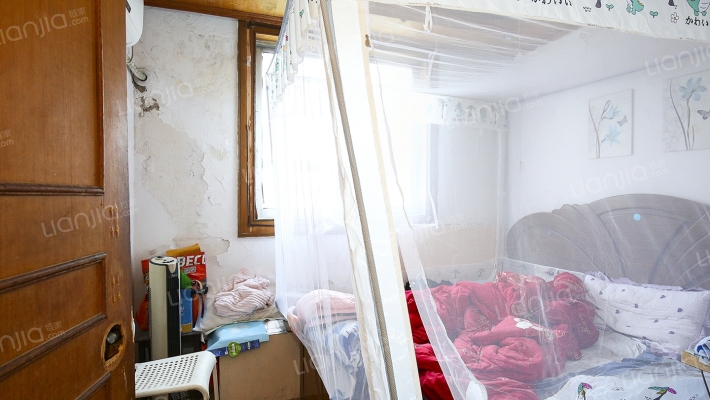 奎照路411弄二手房实景图