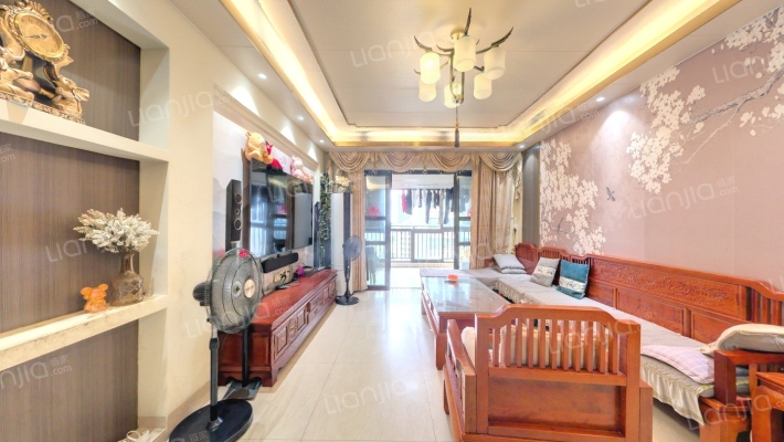 世荣名筑二手房实景图