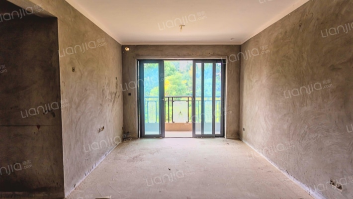 恒大湖山半岛A3区二手房实景图