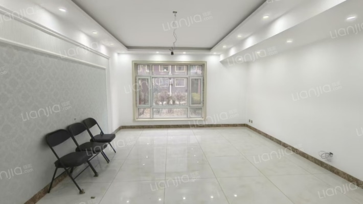 兴泰东郡1期二手房实景图