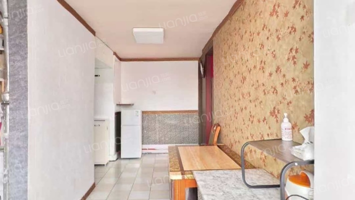 盛昌小区政府红楼二手房实景图