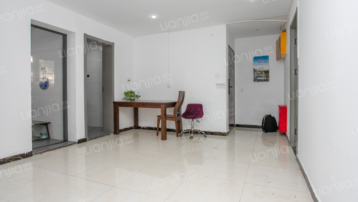 卫春三街坊二手房实景图