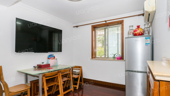 灵新小区二手房实景图