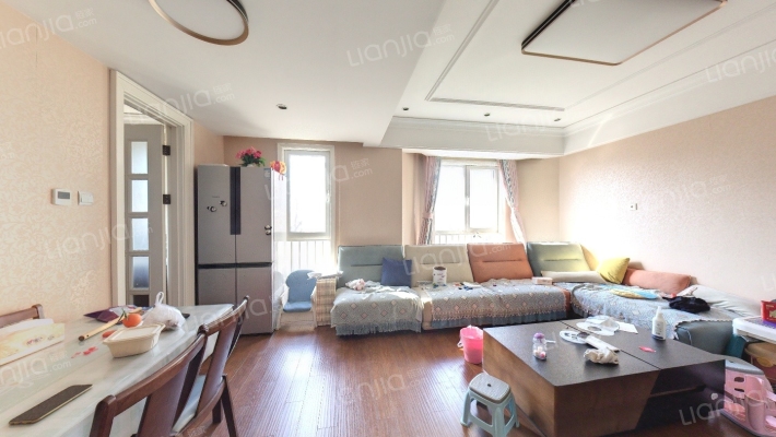 贝肯山莫缇园二手房实景图
