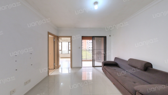 万科魅力之城一期二手房实景图