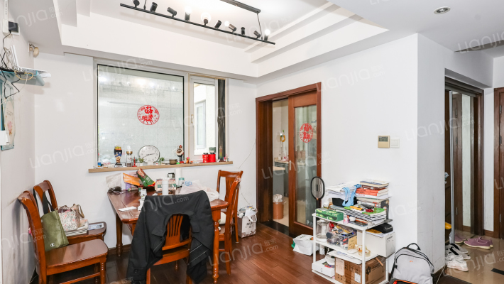 漕河景苑二手房实景图