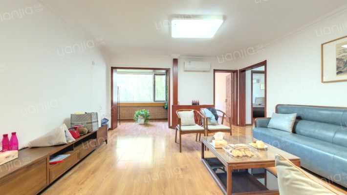 新荣家园二手房实景图