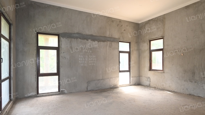 保利半山夏蒙尼二手房实景图