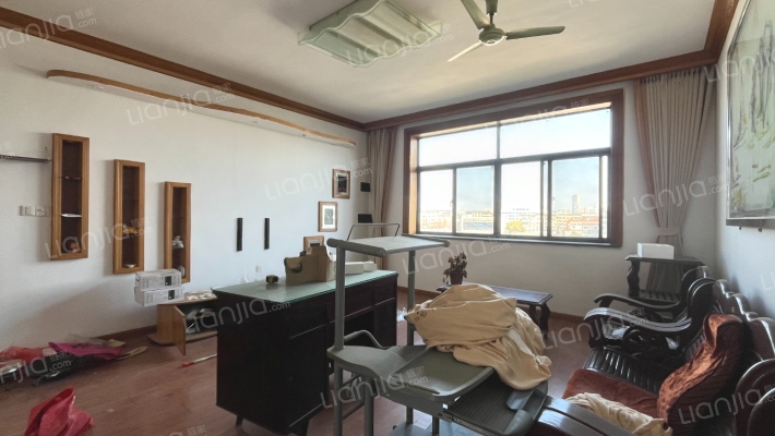 人武部住宅区二手房实景图