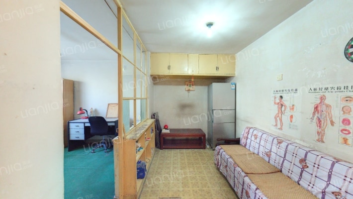 甘雨胡同33号院二手房实景图