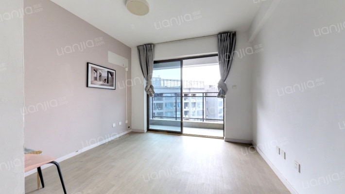 西锦国际三期二手房实景图